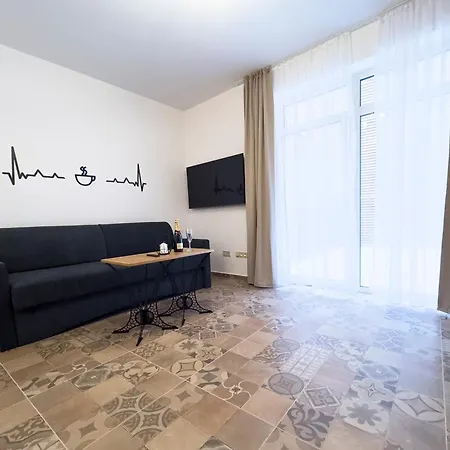 Yemenites Apartment